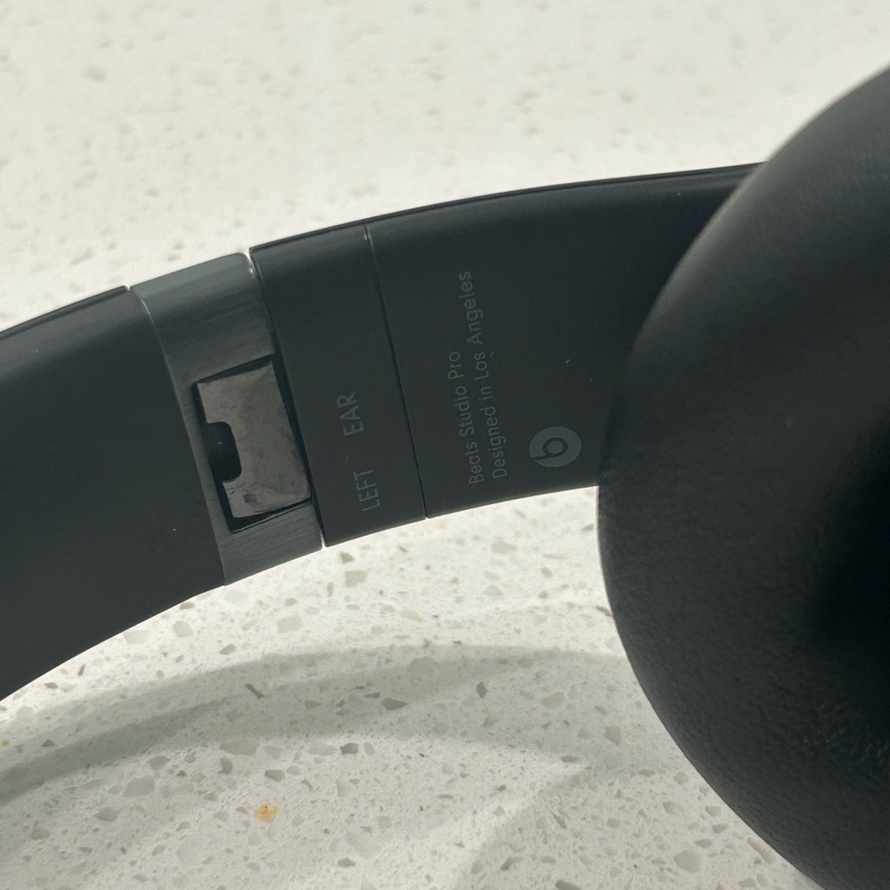 Beats Studio Pro Wireless Noise Cancelling Headphones Black Working Tested - Picture 4 of 6